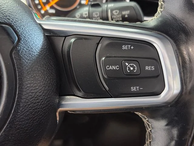 Used 2020 Black Jeep Unlimited Sahara image 22