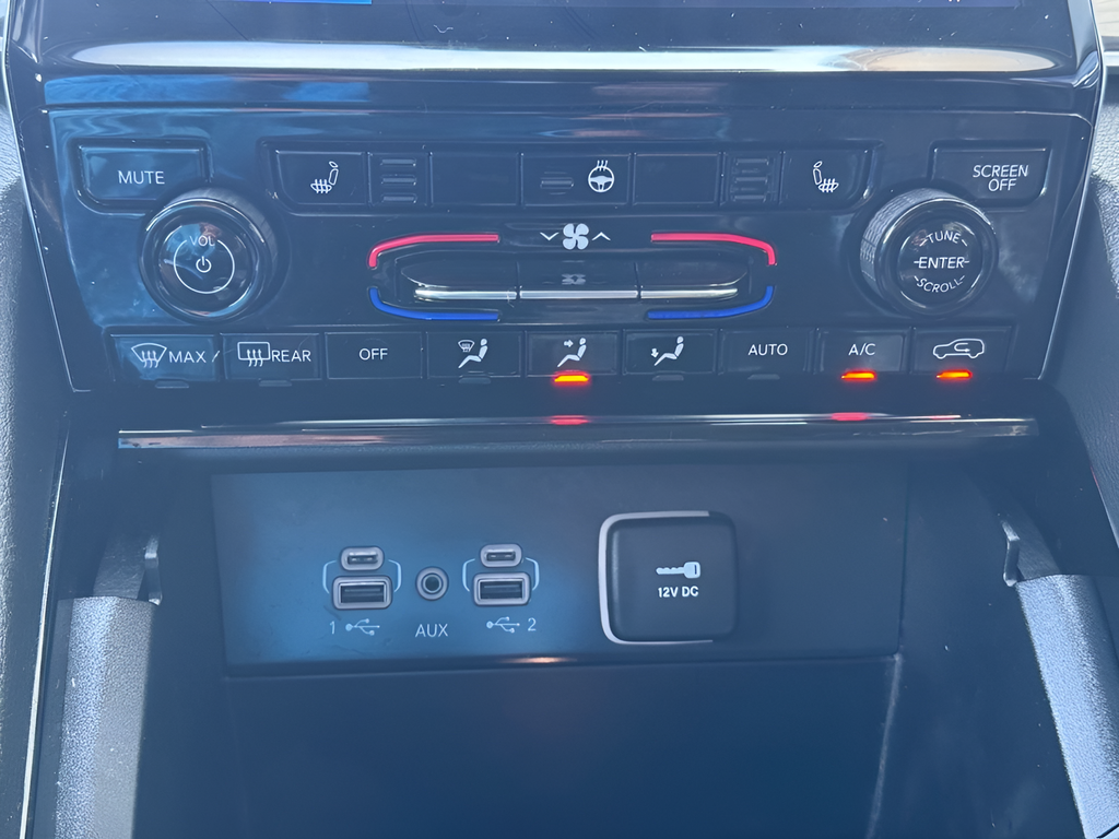 Used 2023 Black Jeep Limited image 17