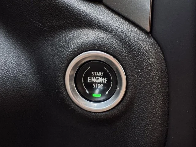 2021 Chevrolet Silverado 1500 RST - Photo 13