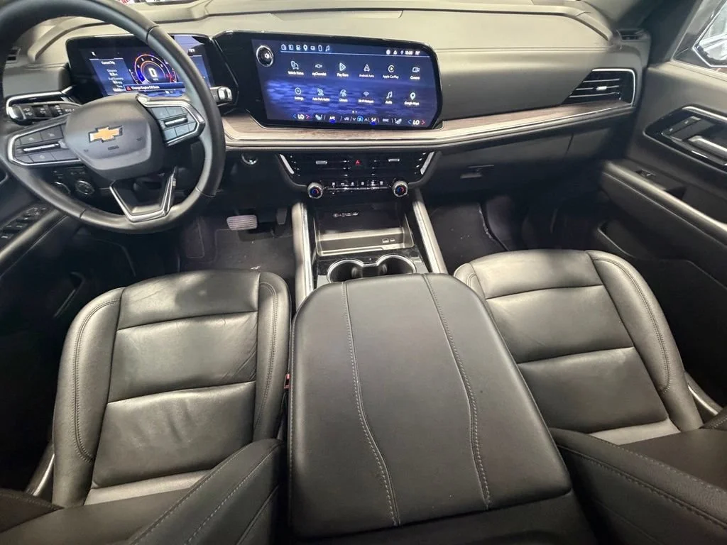 Used 2025 Sterling Gray Metallic Chevrolet LT image 11