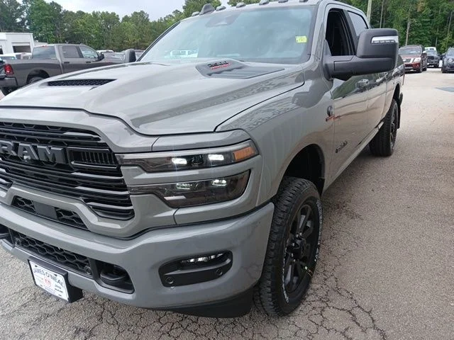 New 2026 Ceramic Gray Clear-Coat Exterior Paint RAM Laramie image 15
