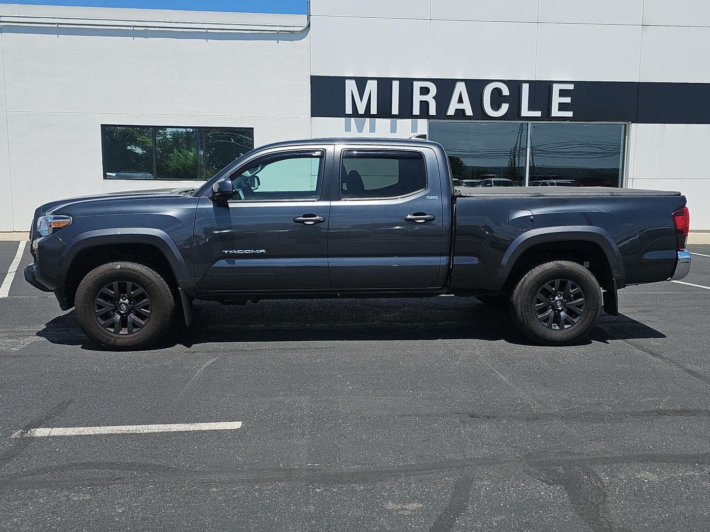 Used 2022 Magnetic Gray Metallic Toyota SR5 image 3