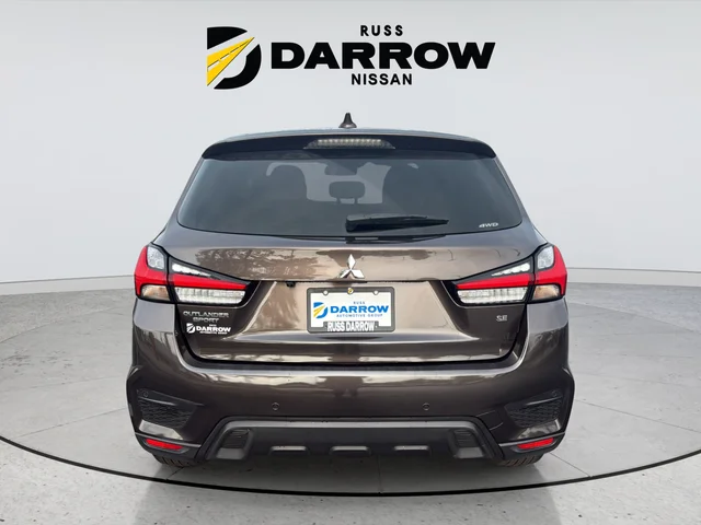 Used 2022 Gray Mitsubishi 2.0 SE image 4
