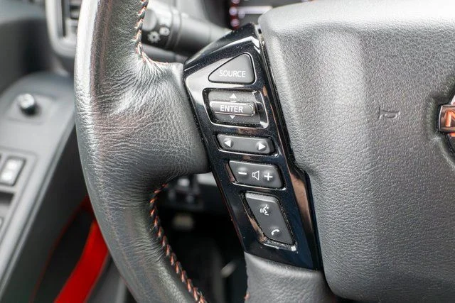 Used 2023 White Nissan PRO-4X image 22