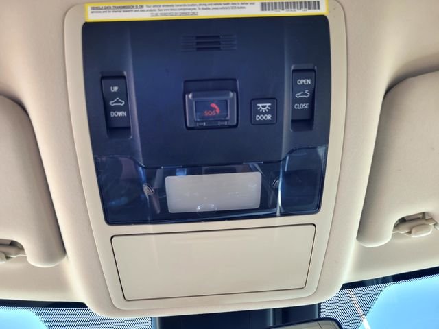 Used 2021 White Lexus 350L image 19