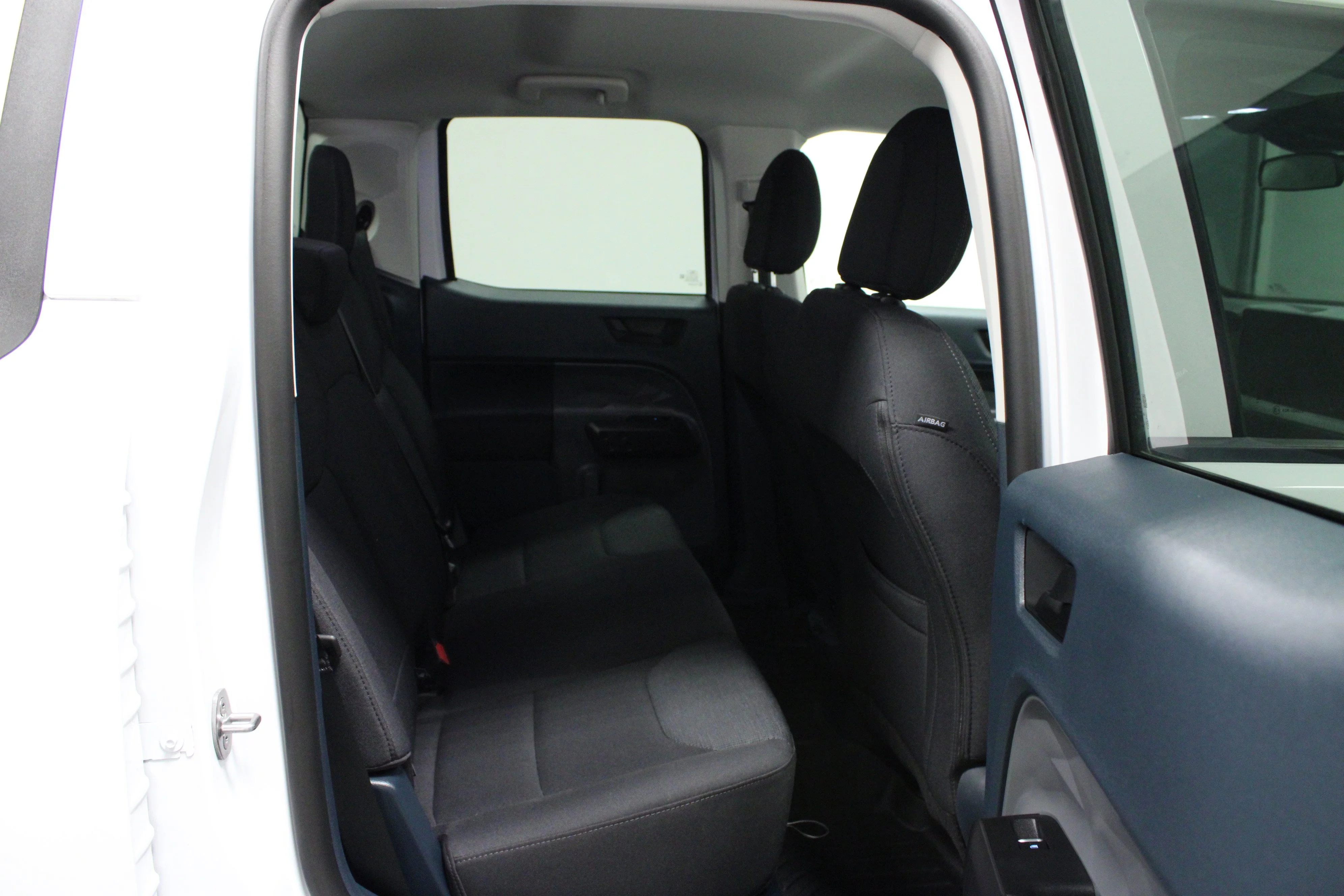 Used 2025 Oxford White Ford XL image 15
