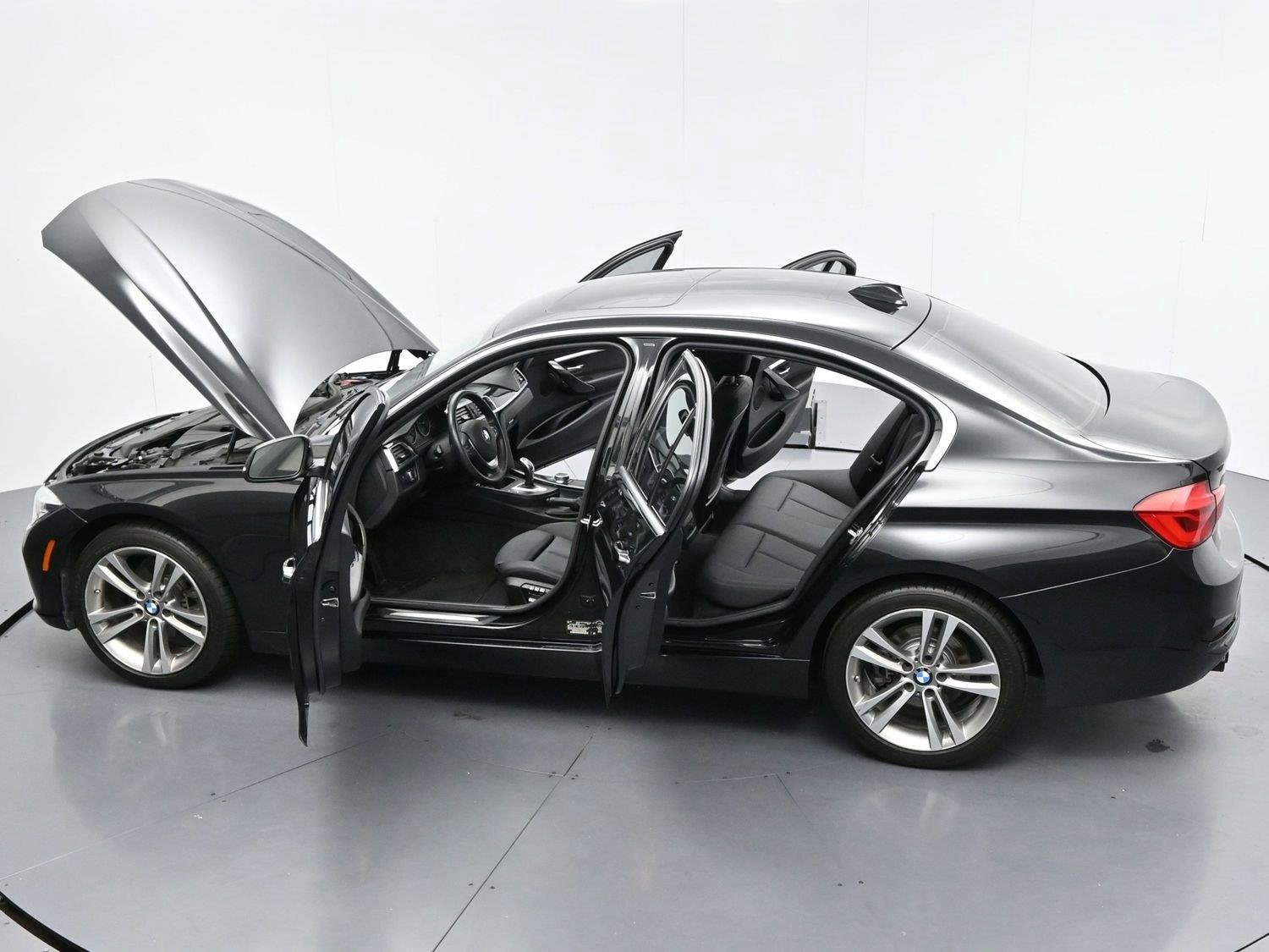 Used 2018 Black Sapphire Metallic BMW 330i image 36