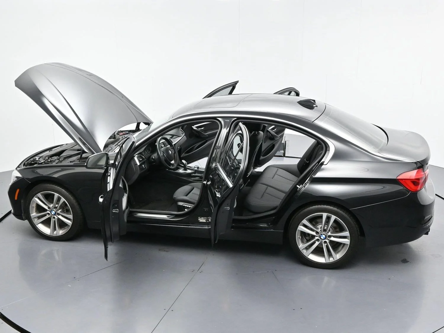 Used 2018 Black Sapphire Metallic BMW 330i image 36