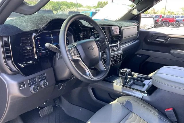 Used 2025 Black Chevrolet ZR2 image 13