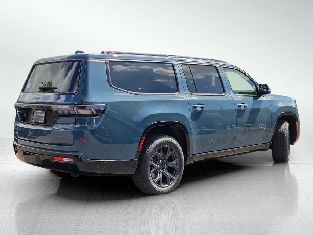 New 2026 Steel Blue Exterior Paint Jeep Limited Altitude image 4