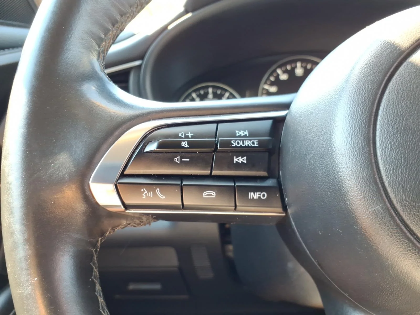 Used 2024 Jet Black Mica Mazda 2.5 S Select Sport image 22