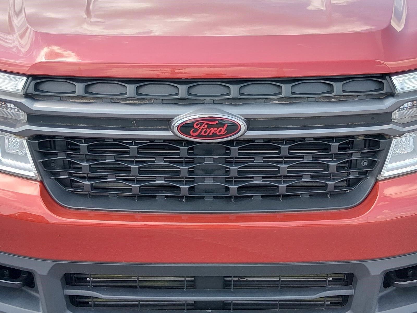 Used 2022 Hot Pepper Red Metallic Tinted Clearcoat Ford XLT image 9