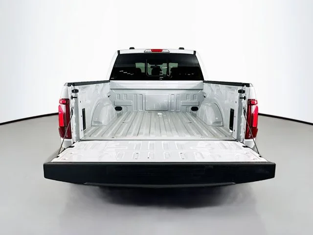 New 2026 Avalanche Ford Lariat image 25