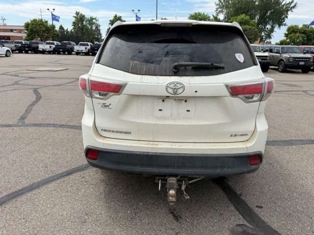 Used 2014  Toyota LE Plus V6 image 9