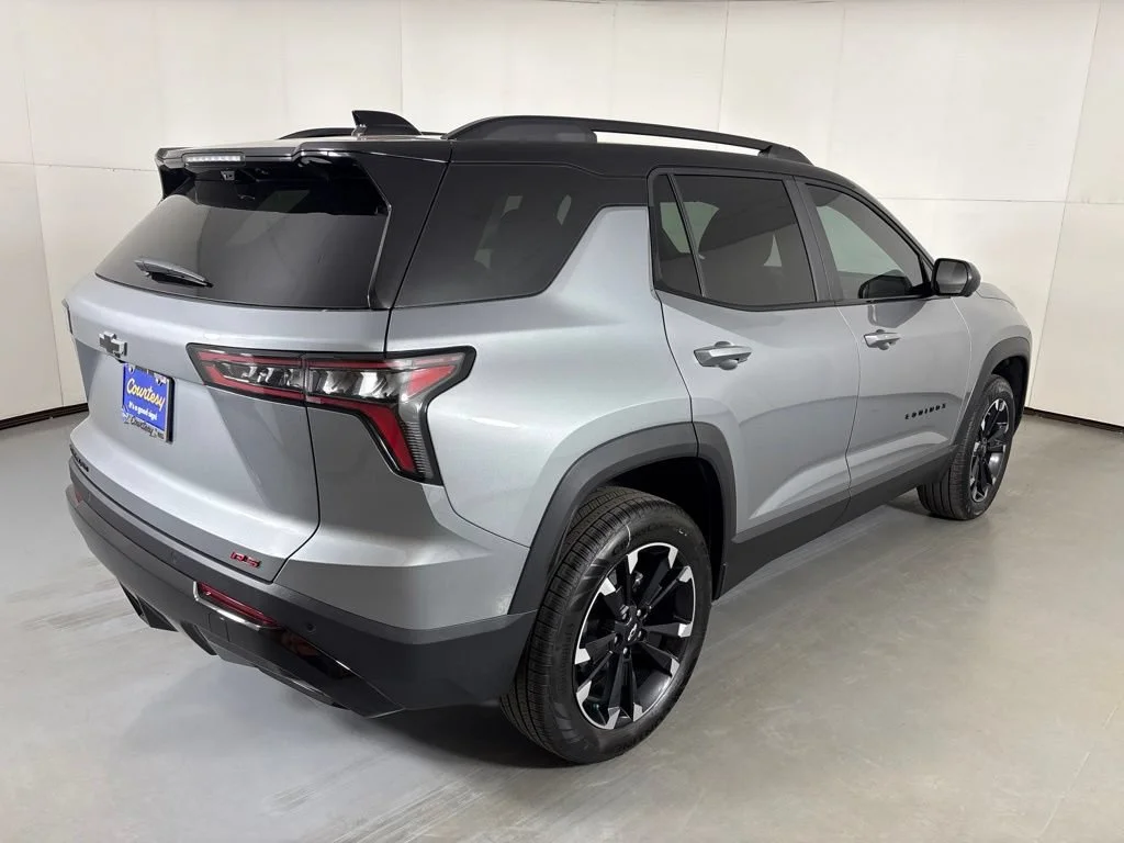 2027 Chevrolet Equinox RS - Photo 10