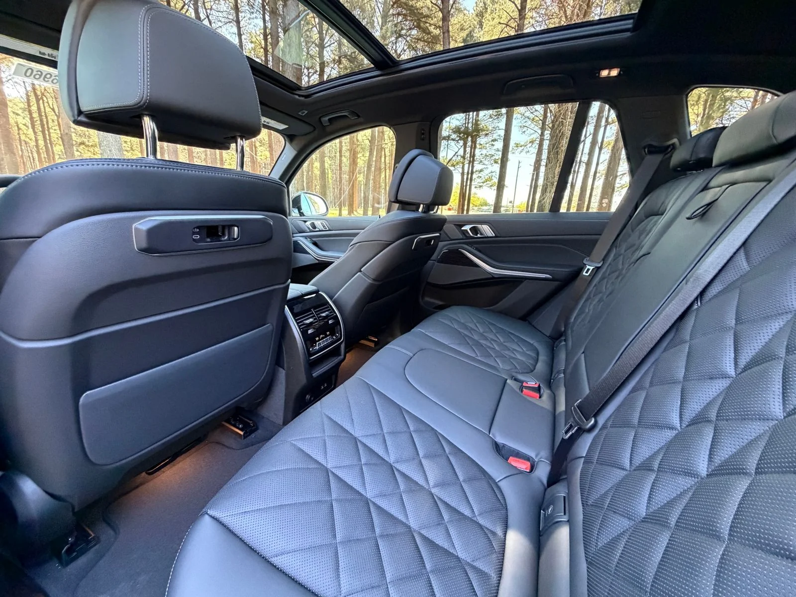 Used 2026 Carbon Black Metallic BMW xDrive40i image 15