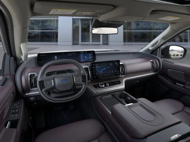 New 2025 Star White Metallic Tri-Coat Ford Platinum® image 9