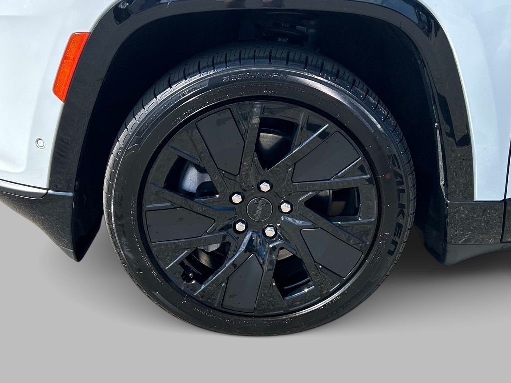Used 2025 White Jeep Launch Edition image 9