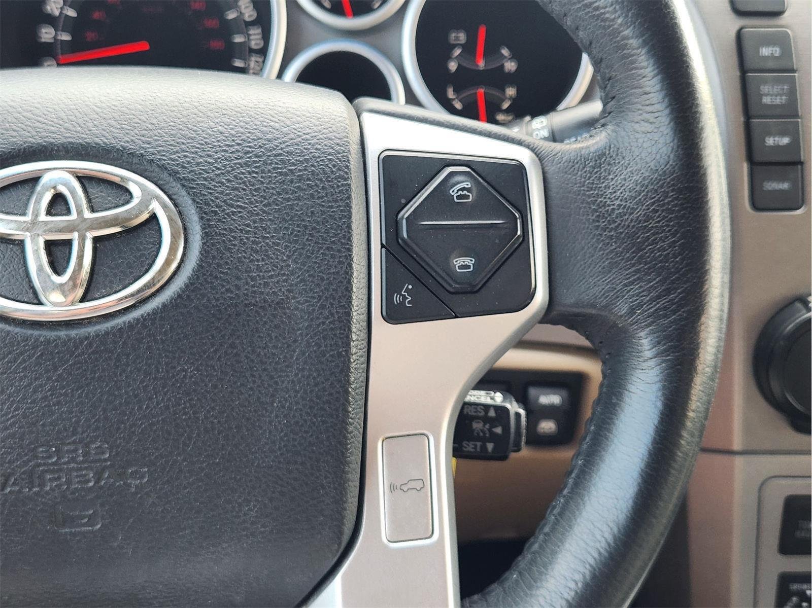 Used 2016 Blizzard Pearl Toyota Platinum image 29
