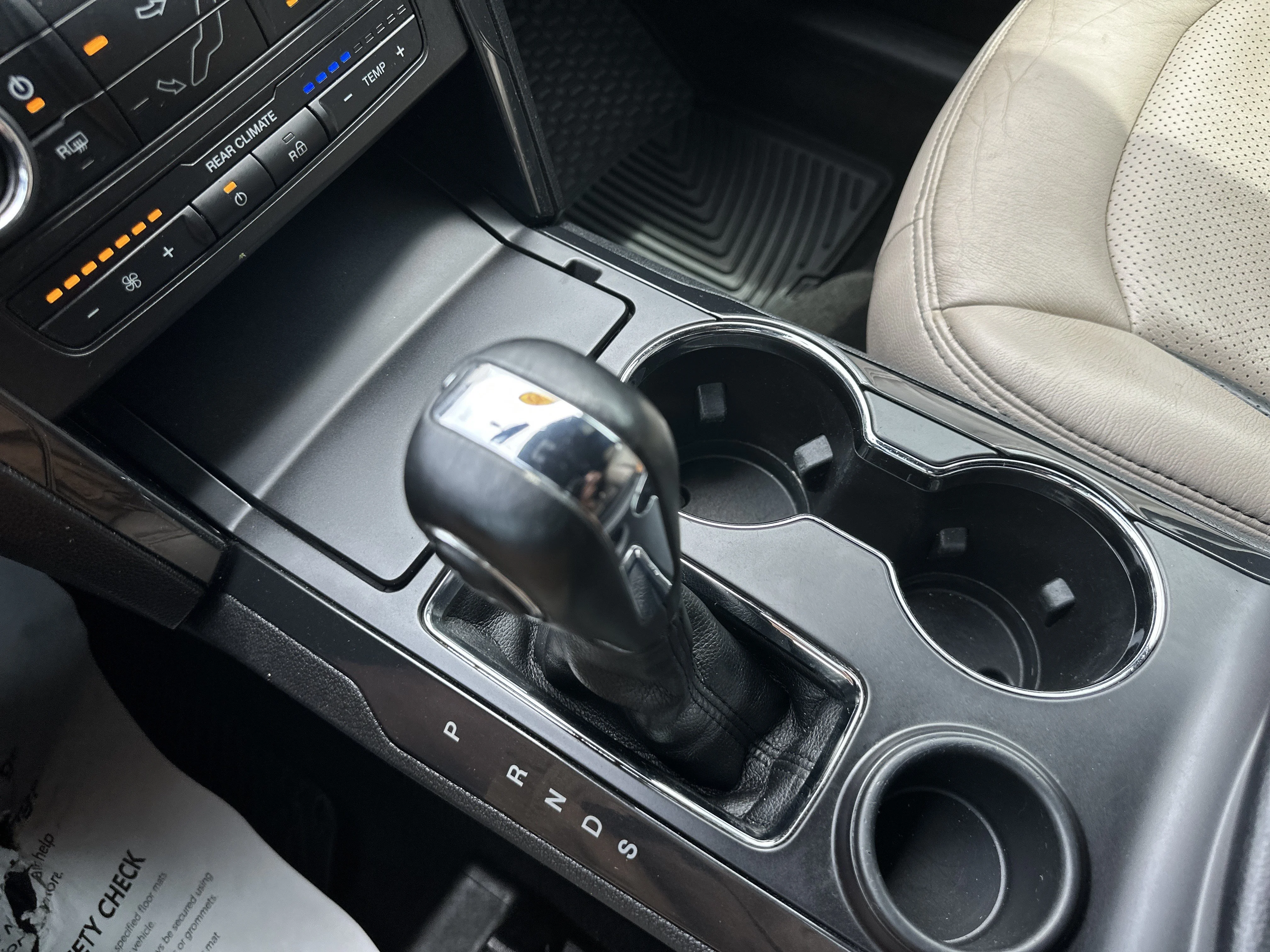 Used 2019 Oxford White Ford XLT image 30