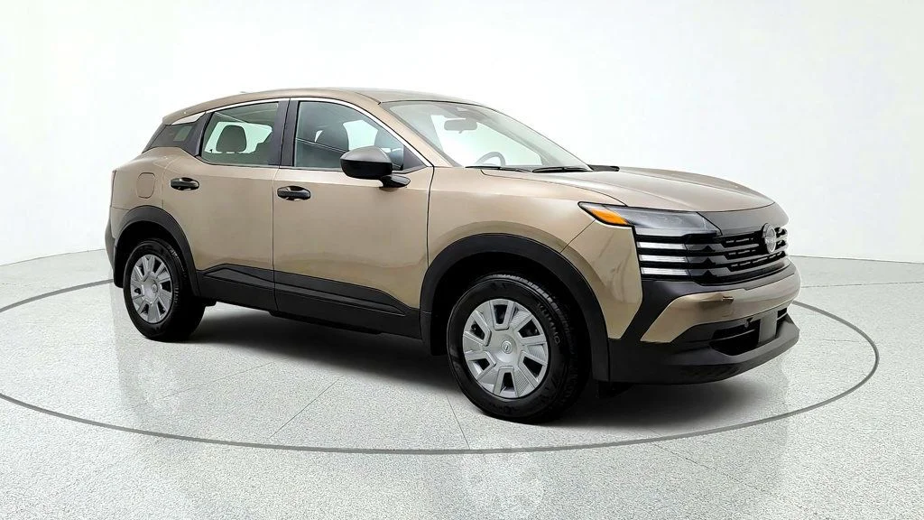 Used 2025 Canyon Bronze Metallic Nissan S FWD image 3