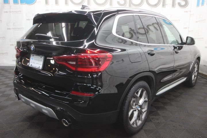 Used 2020 Black BMW xDrive30i image 6