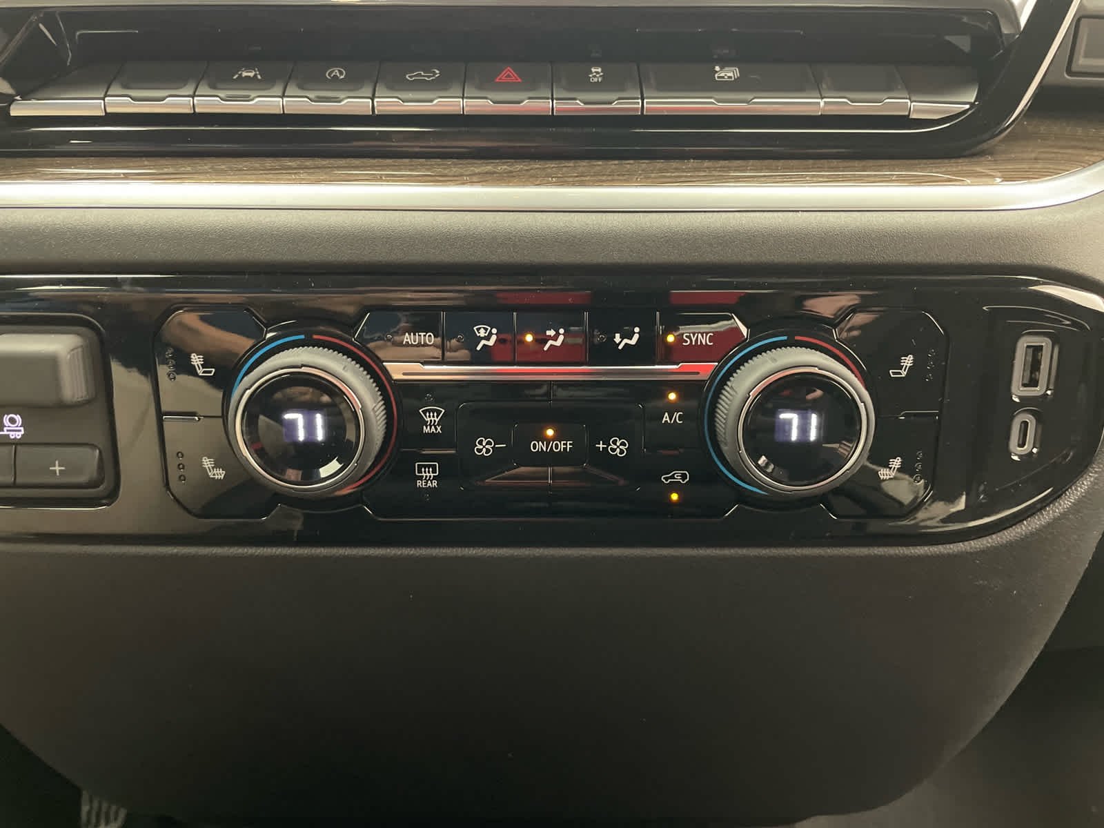 2026 Chevrolet Silverado 1500 RST - Photo 6
