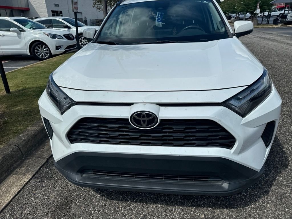 Used 2023 White Toyota XLE image 7