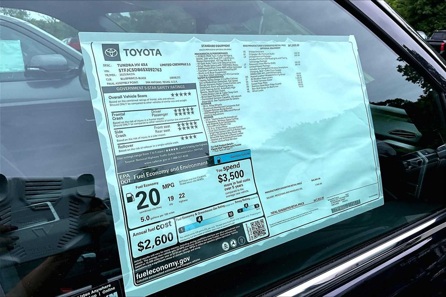 2025 Toyota Tundra Limited - Photo 21