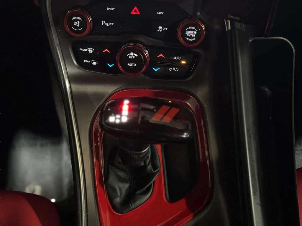 Used 2015 Pitch Black Clearcoat Dodge R/T Shaker image 20