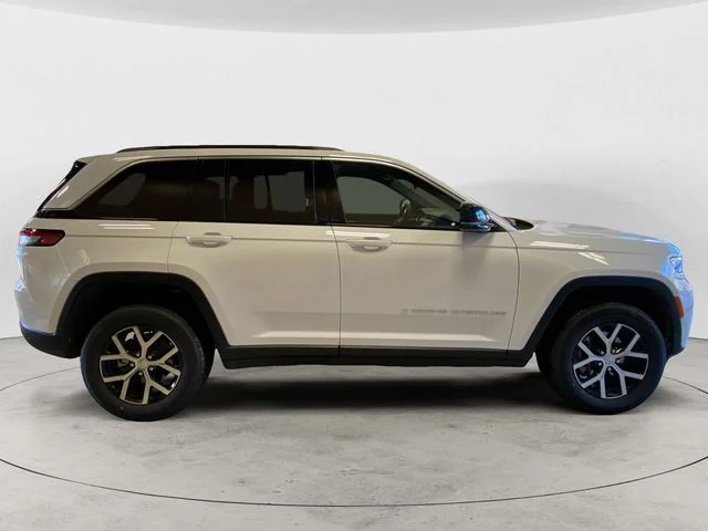 New 2026 White Jeep Limited image 7