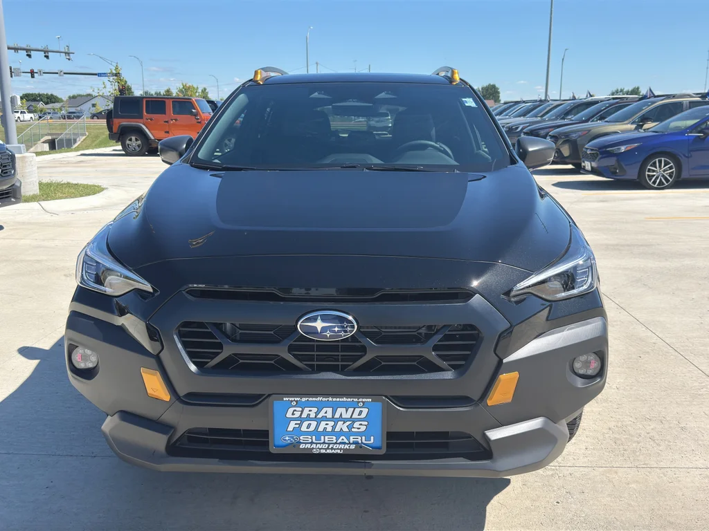 New 2026 CRYSTAL BLACK SILICA Subaru Wilderness image 3
