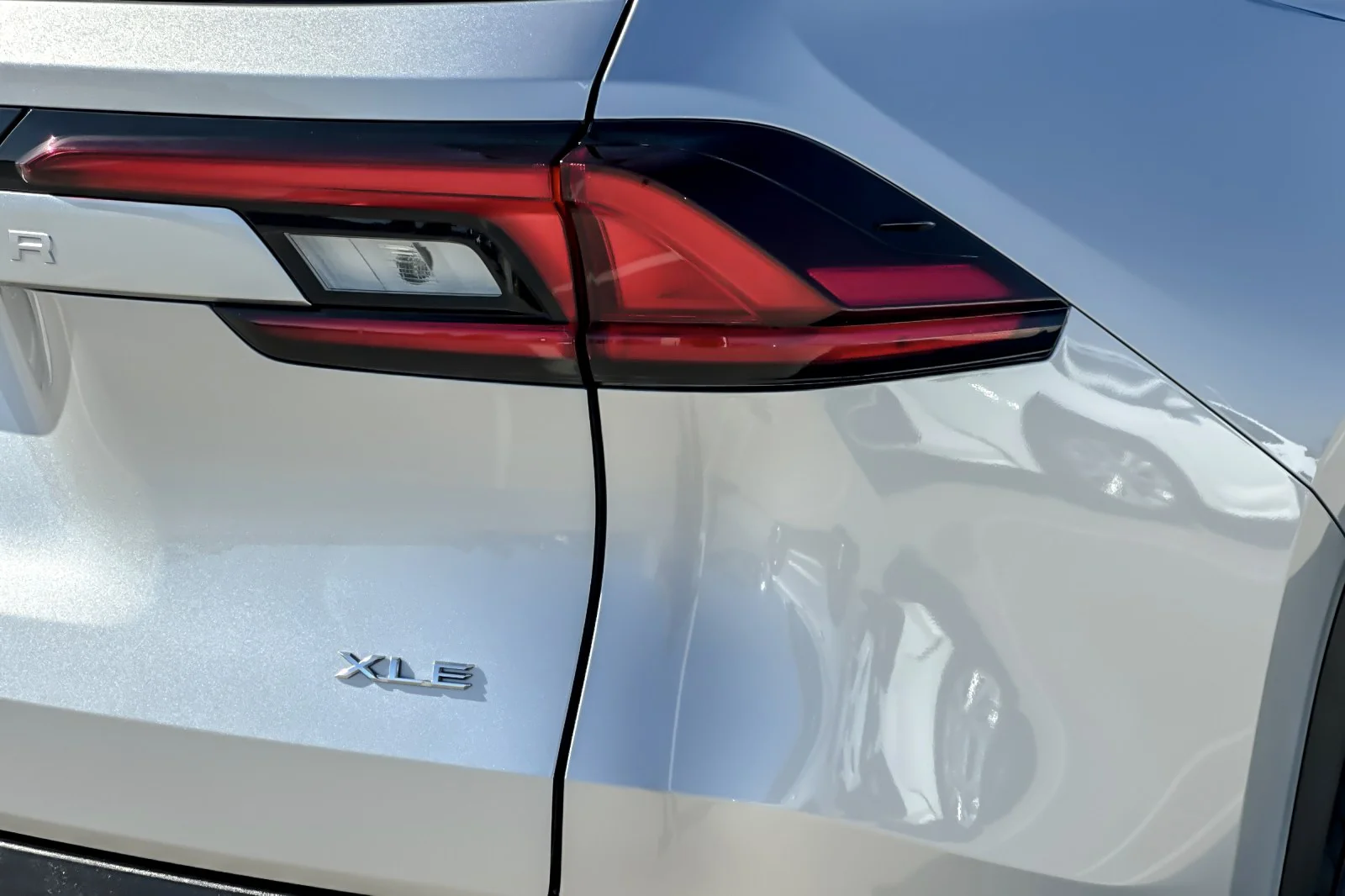 Certified Used 2026 CELESTIAL SILVER MET Toyota XLE image 27