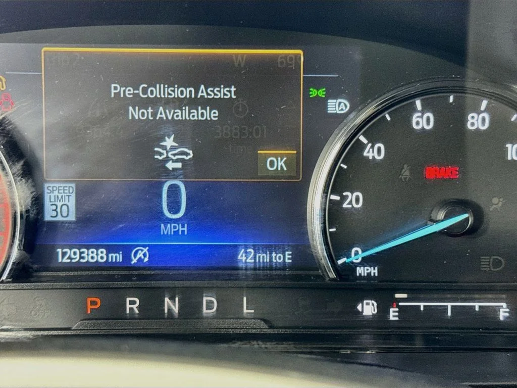Used 2021 White Metallic Ford XLT image 16