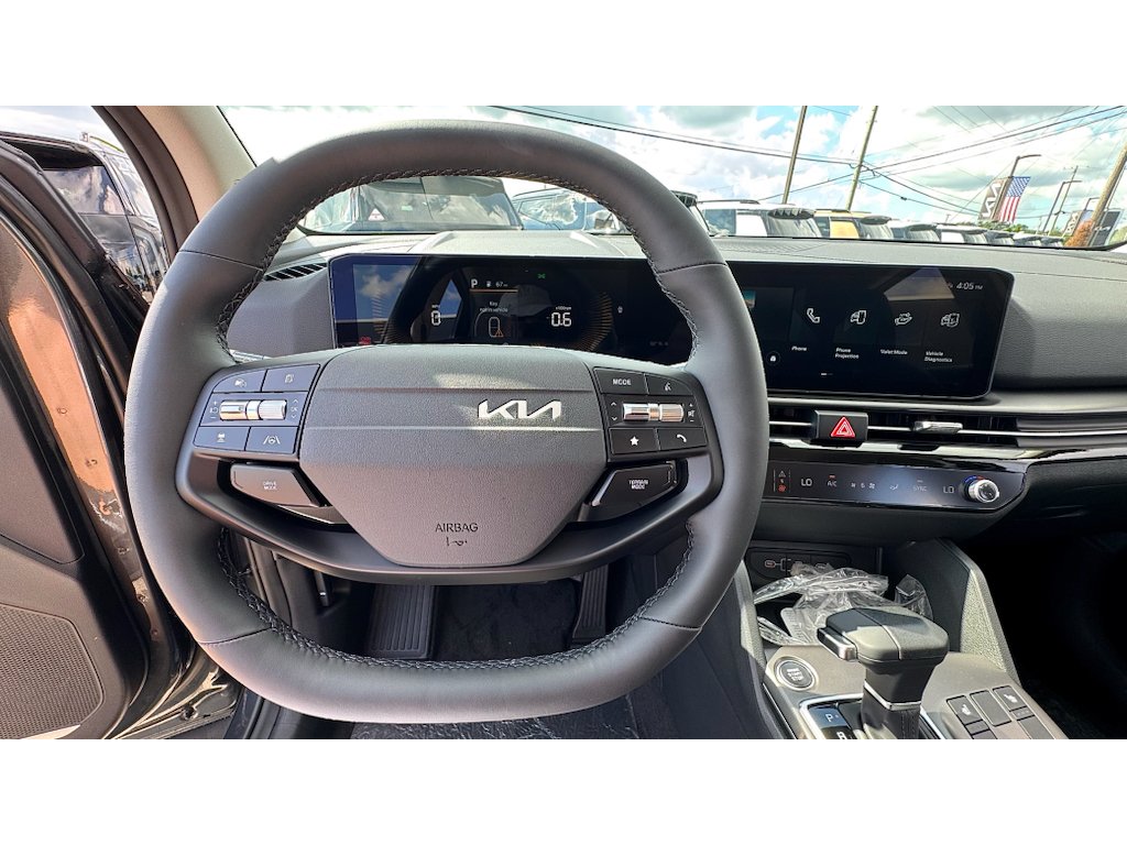 New 2026 Gravity Gray Kia EX image 10