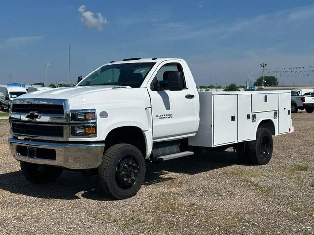 2024 Chevrolet Silverado 5500 HD Work Truck