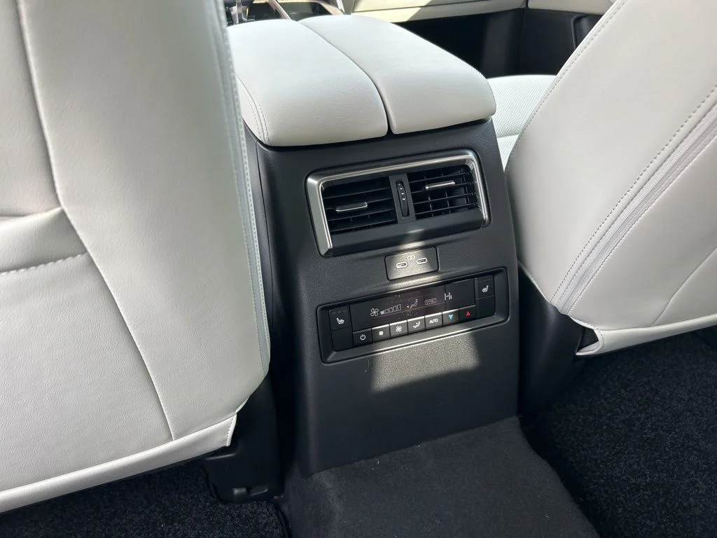 New 2026 Artisan Red Premium Mazda 3.3 Turbo S Premium image 21