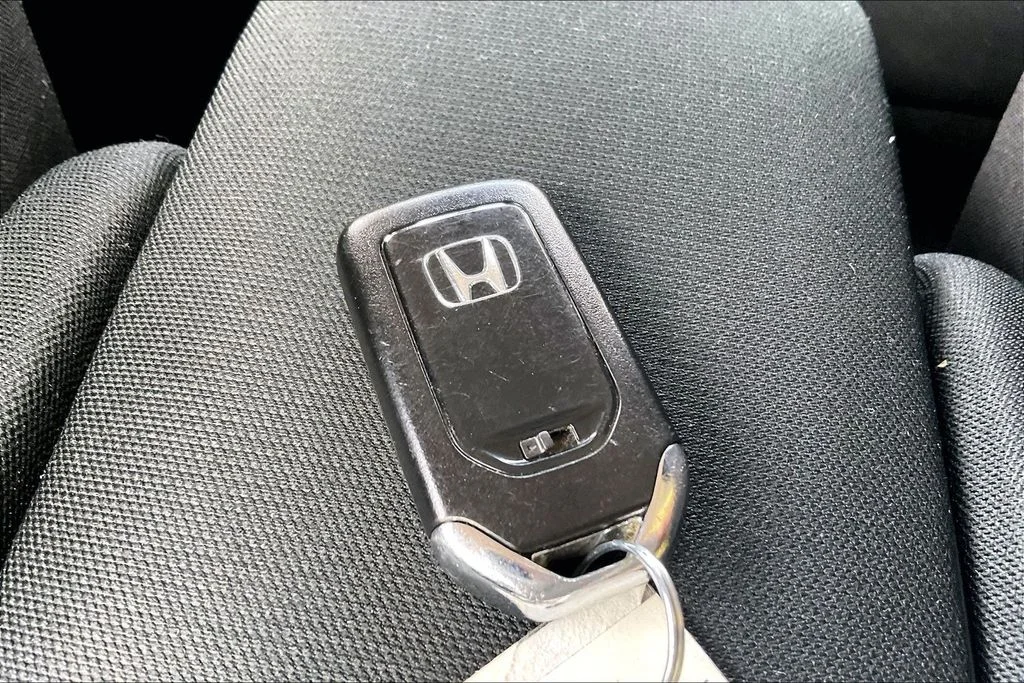 Used 2016 Blue Honda EX image 11