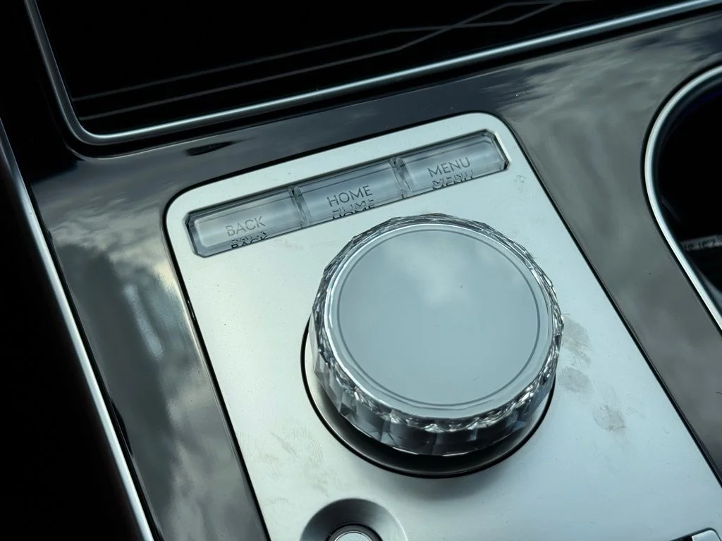 2025 GENESIS GV80 Standard - Photo 33