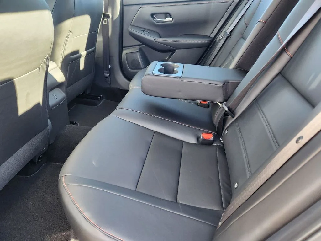 2025 Nissan Sentra SR - Photo 13