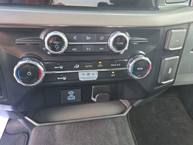Used 2024 Gray Ford XLT image 18
