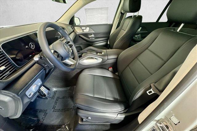 New 2026 MANUFAKTUR Alpine Grey Mercedes-Benz GLS 450 image 48