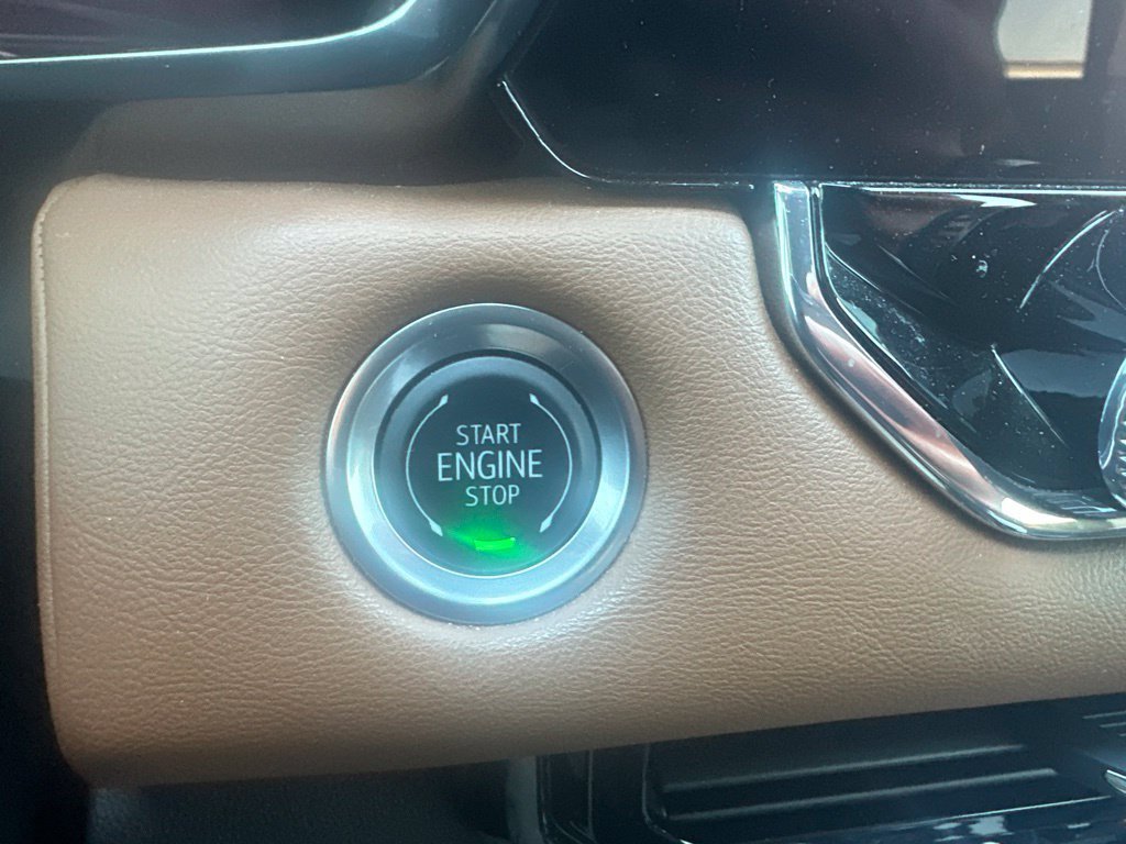 Used 2024 Black GMC AT4 image 19