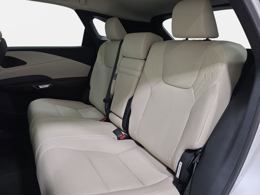 Used 2024 White Pearl Lexus 350 Premium image 13