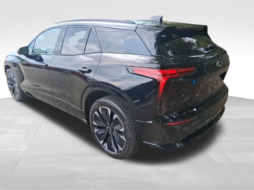 Used 2025 Black Chevrolet RS image 4