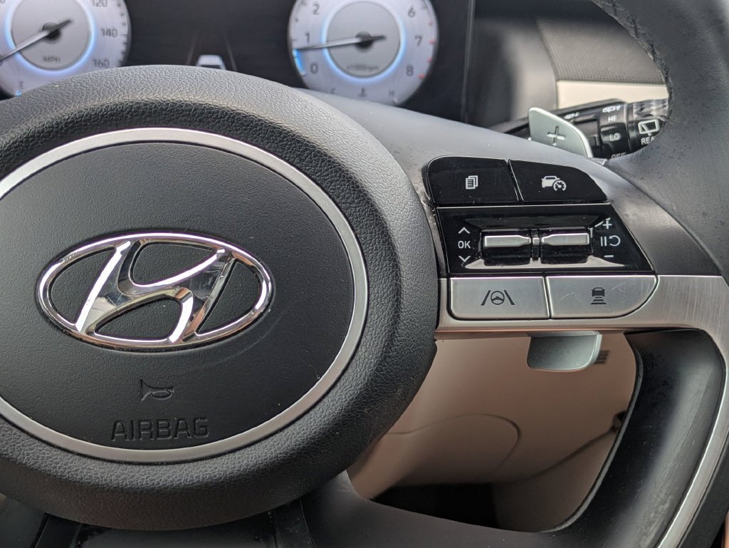 Used 2022 Black Hyundai Limited image 20