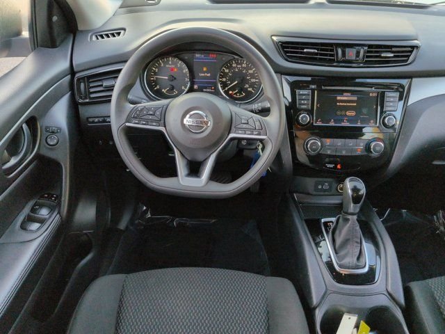 Used 2021 Silver Nissan S image 16