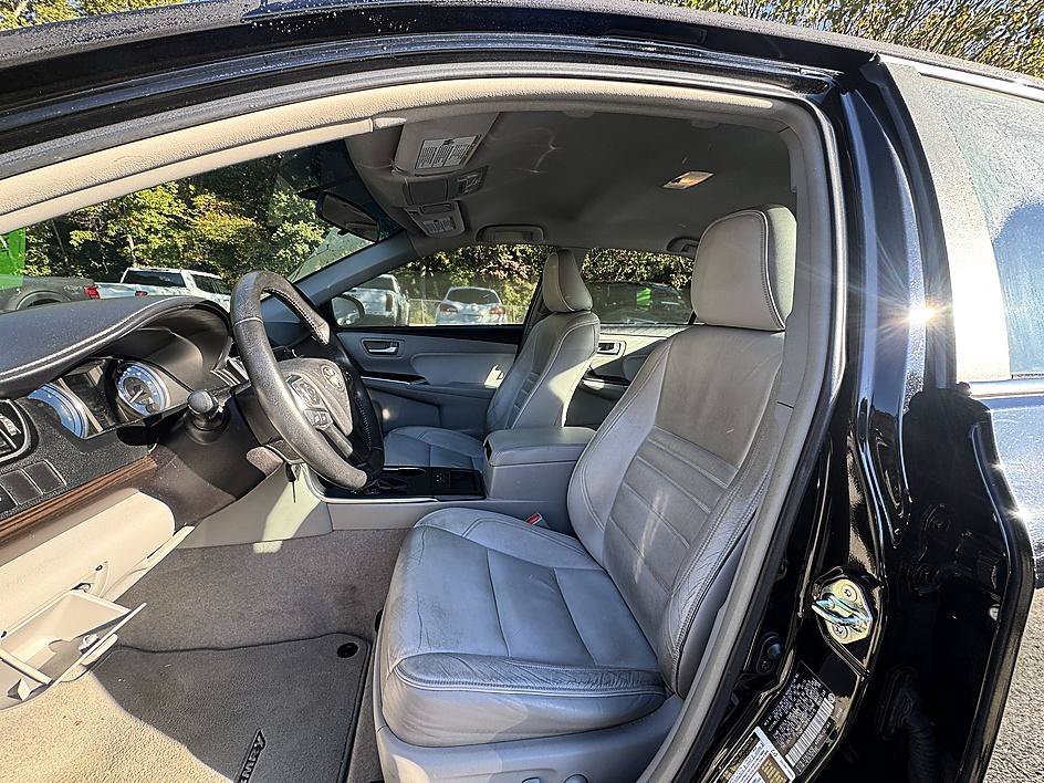 Used 2015 Attitude Black Toyota XLE image 15