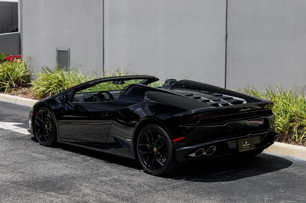 Used 2016 Black Lamborghini LP610-4S image 3
