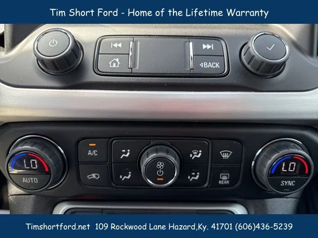 Used 2023 Silver GMC SLT image 18